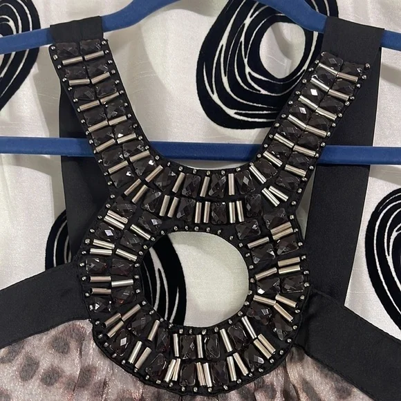 2be Bebe Beaded Top size S - Picture 2 of 4